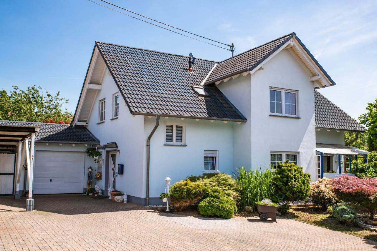 Das Blaue Haus Daufenbach Kültér fotó
